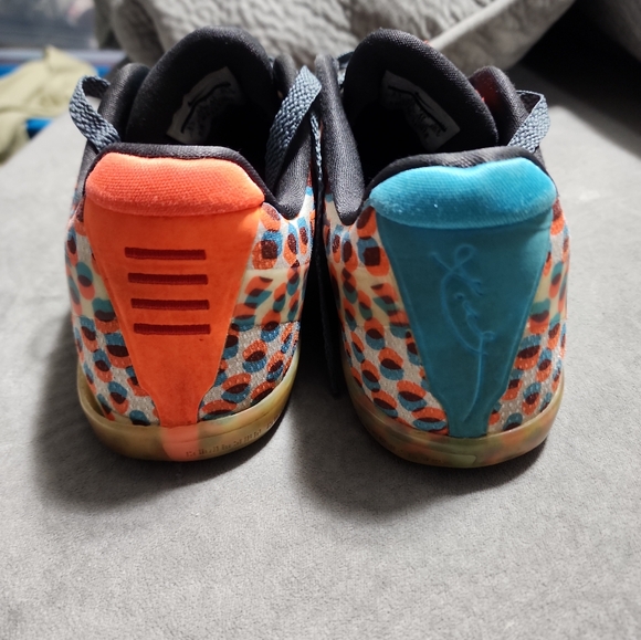 Rare Nike Kobe 11 size 8.5 - Picture 6 of 7